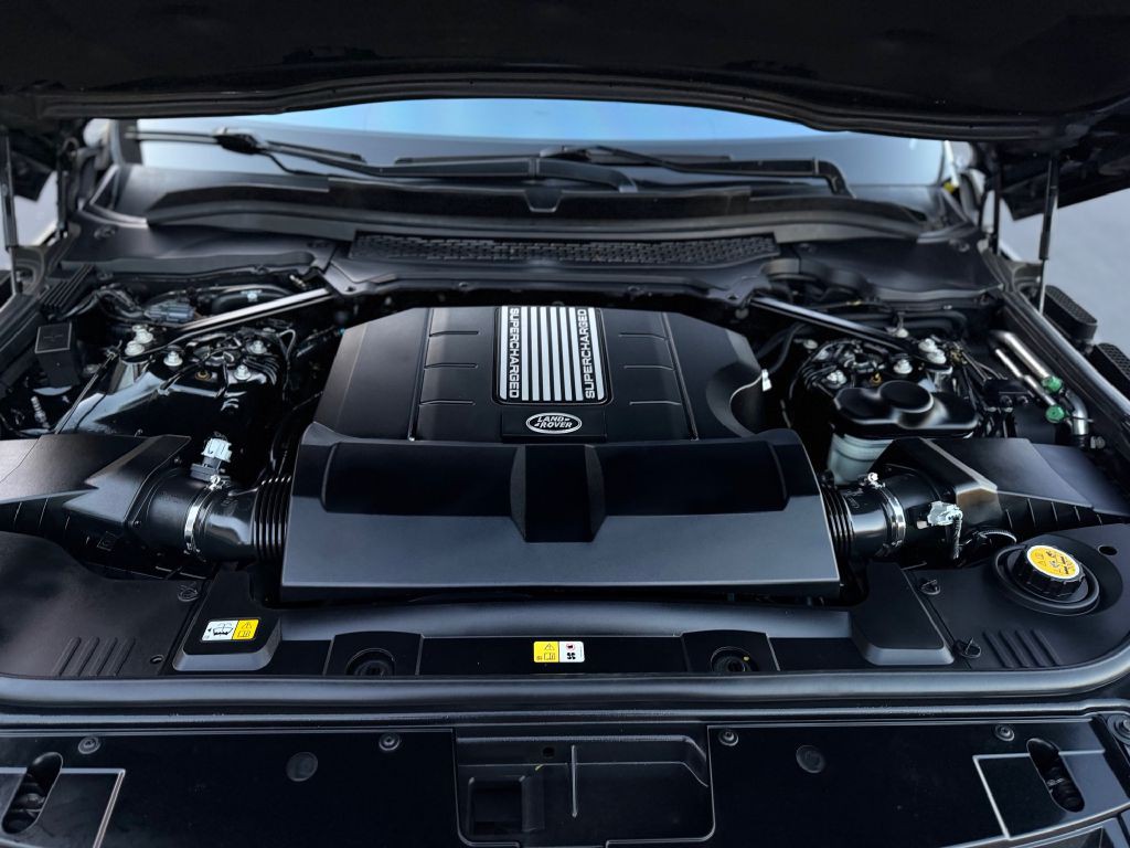 2016 Land Rover Range Rover Image 43