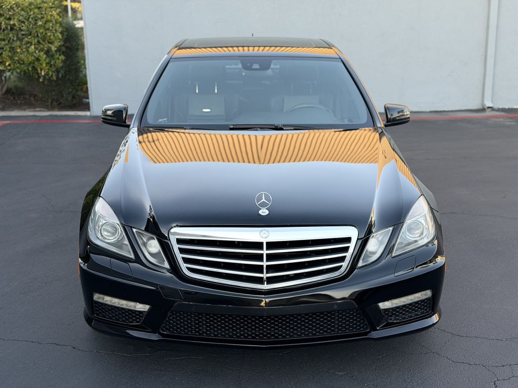 2010 Mercedes-Benz E-Class Image 5