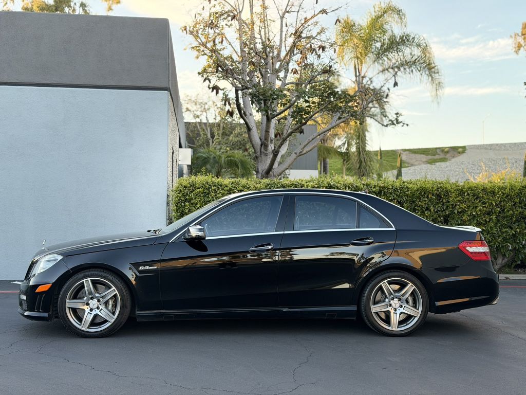 2010 Mercedes-Benz E-Class Image 7
