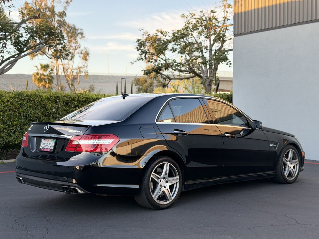 2010 Mercedes-Benz E-Class Image 10