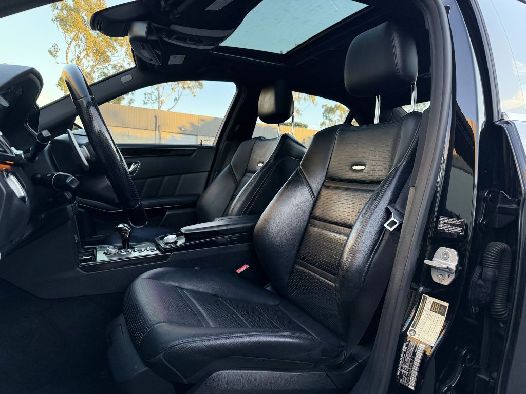 2010 Mercedes-Benz E-Class Image 15