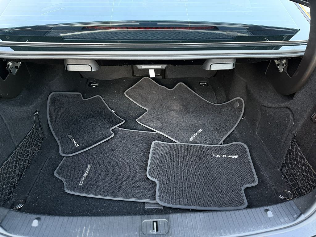 2010 Mercedes-Benz E-Class Image 19