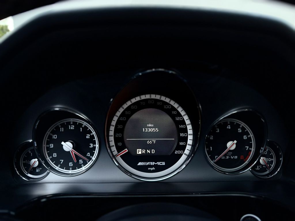 2010 Mercedes-Benz E-Class Image 27