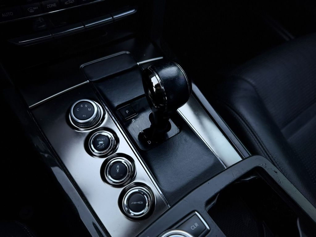 2010 Mercedes-Benz E-Class Image 28