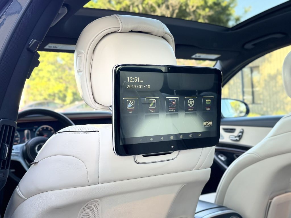 2018 Mercedes-Benz S-Class Image 10