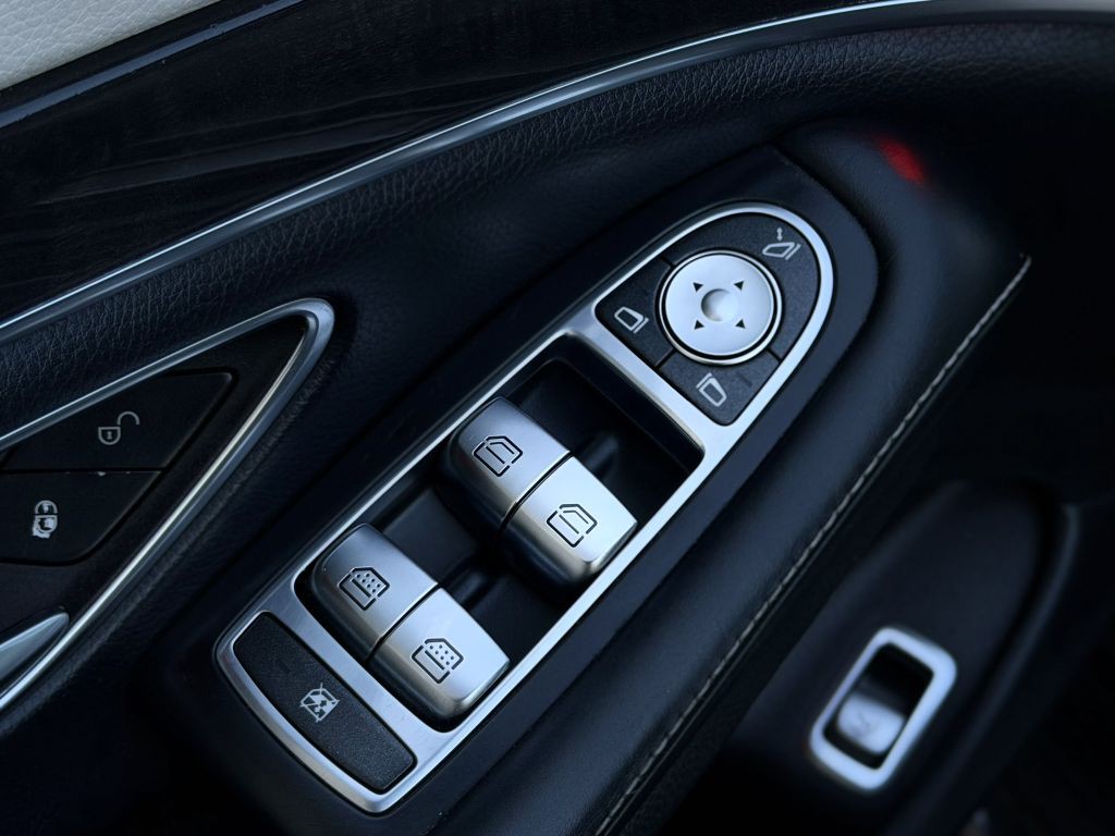 2018 Mercedes-Benz S-Class Image 12