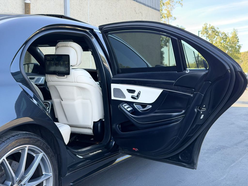 2018 Mercedes-Benz S-Class Image 23