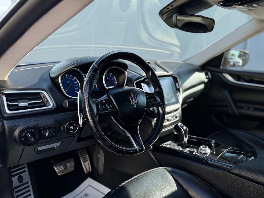 2017 Maserati Ghibli Image 12