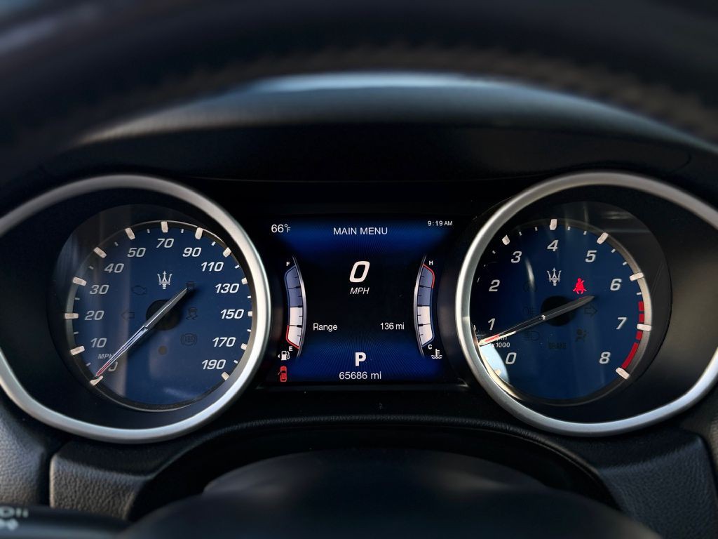 2017 Maserati Ghibli Image 21