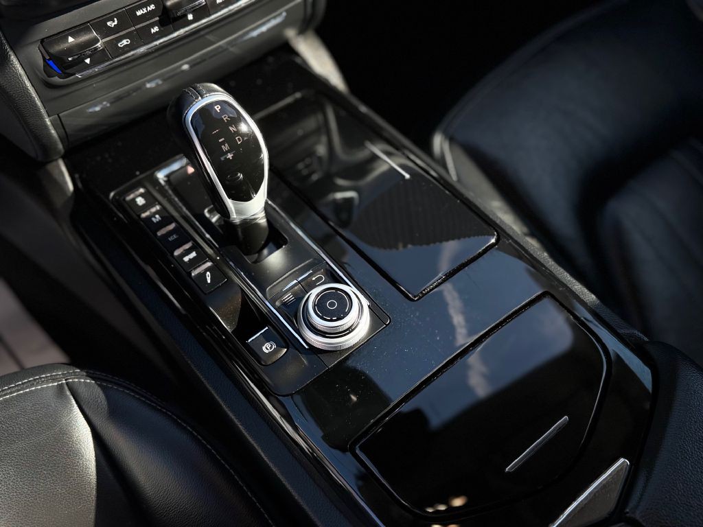 2017 Maserati Ghibli Image 24