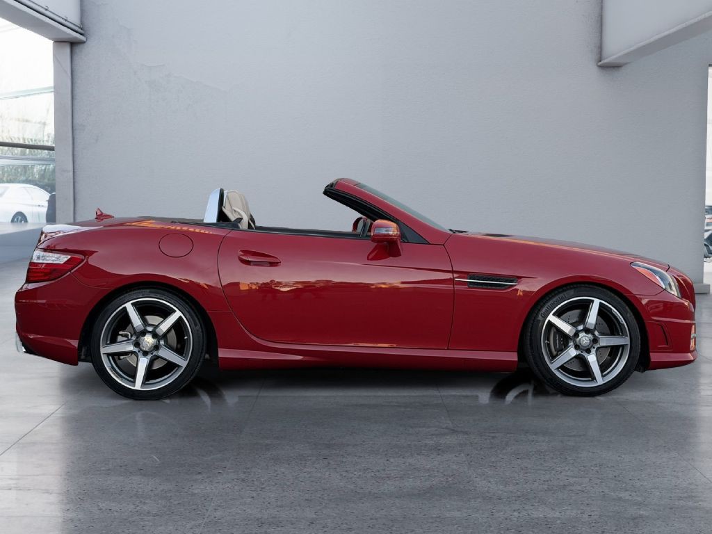 2015 Mercedes-Benz SLK-Class Image 8