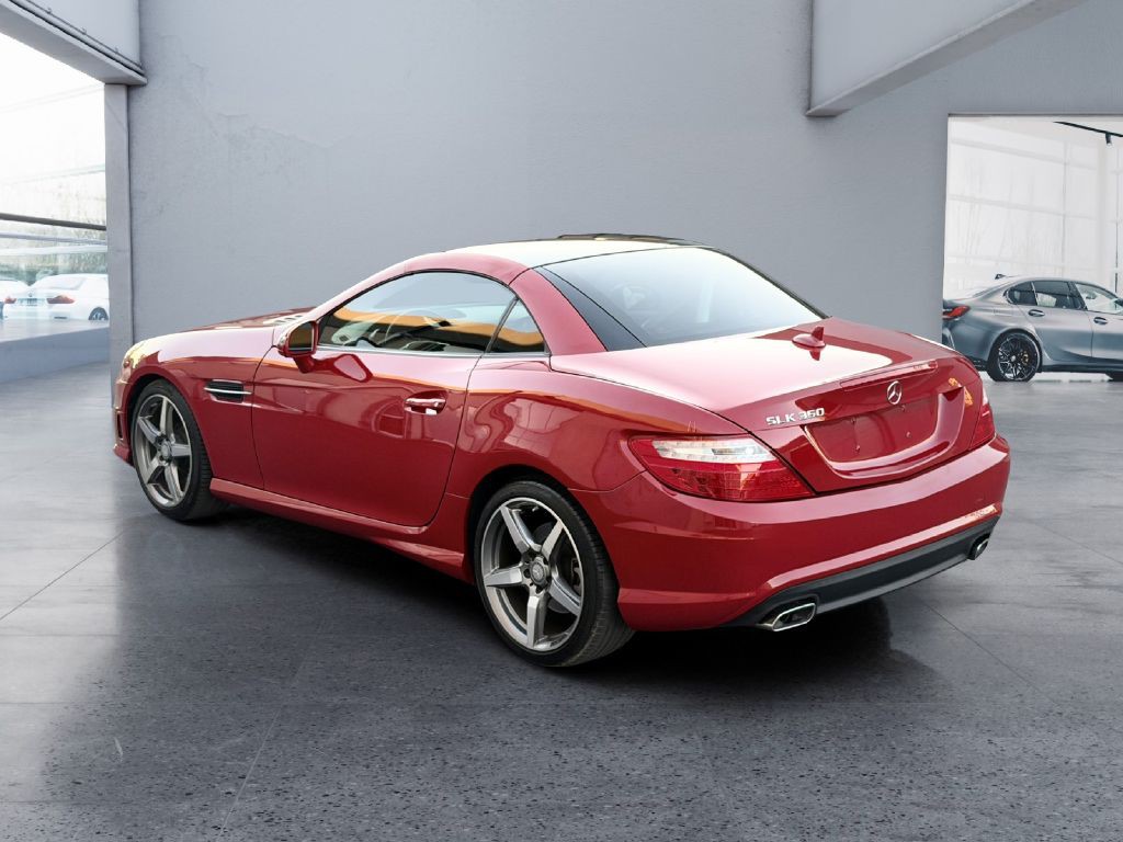 2015 Mercedes-Benz SLK-Class Image 18