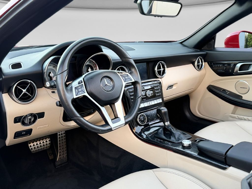 2015 Mercedes-Benz SLK-Class Image 26