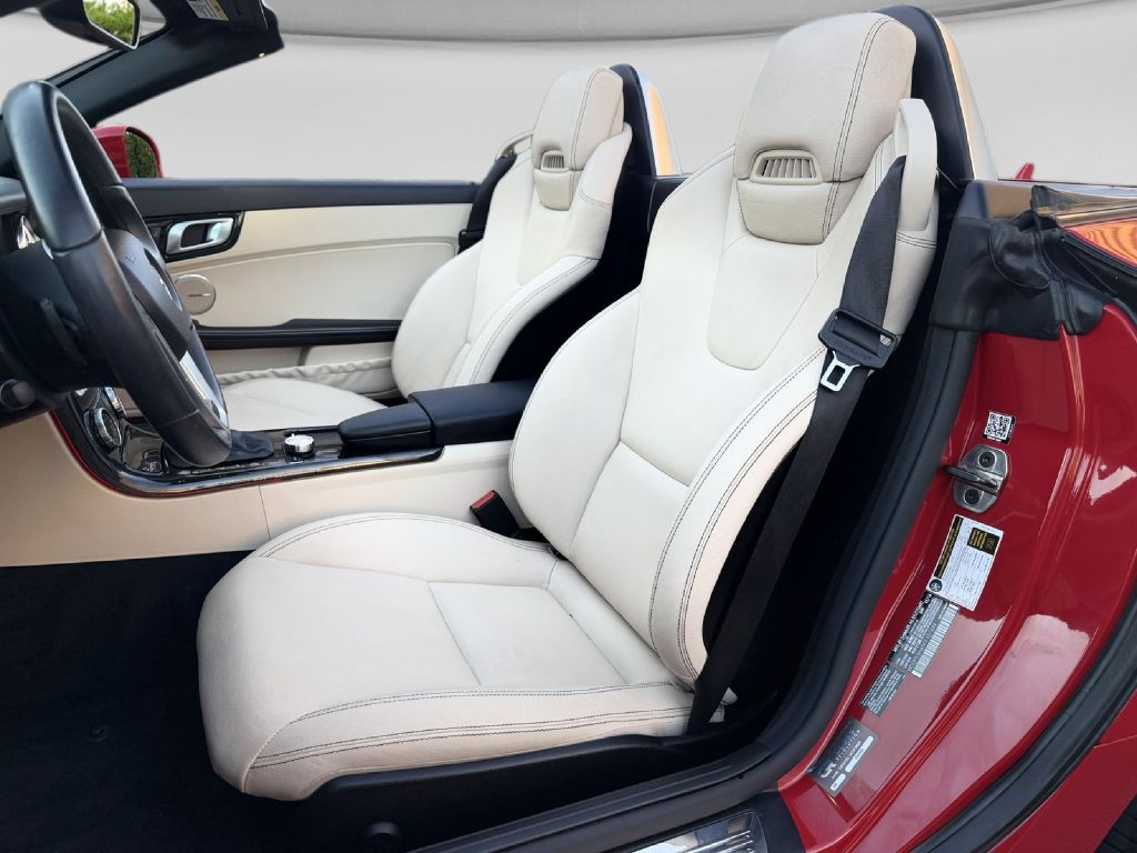 2015 Mercedes-Benz SLK-Class Image 28