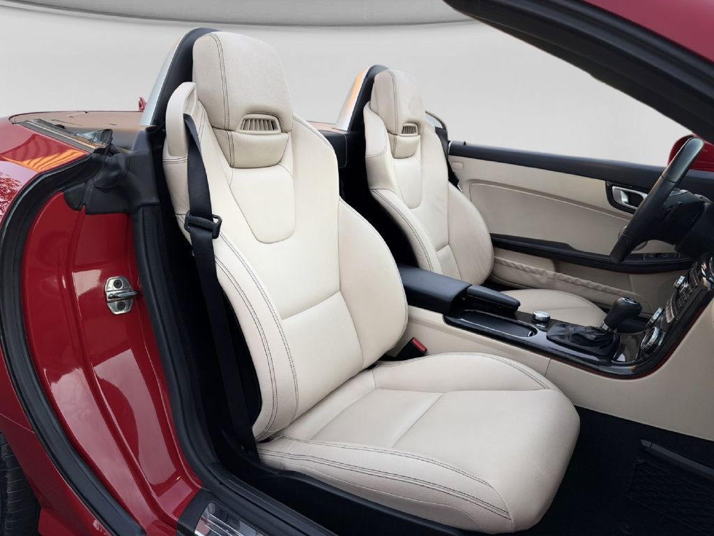 2015 Mercedes-Benz SLK-Class Image 33