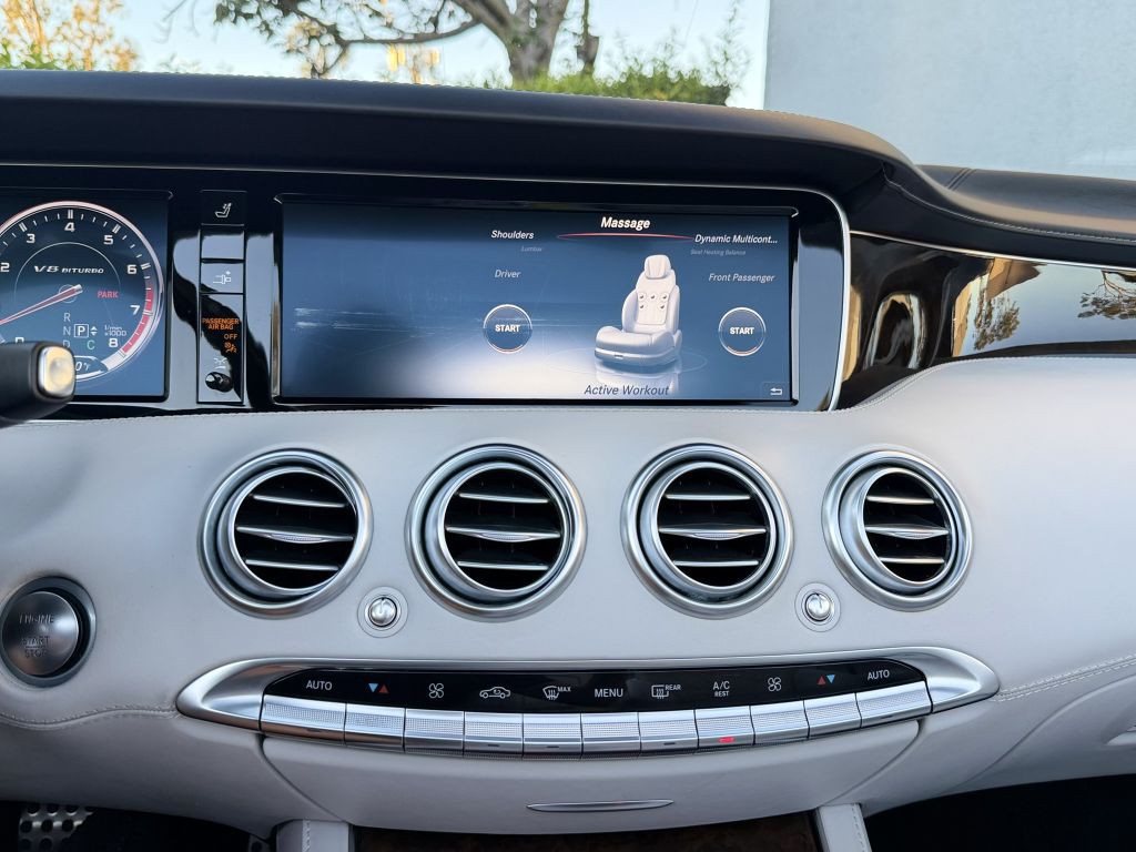 2017 Mercedes-Benz S-Class Image 32