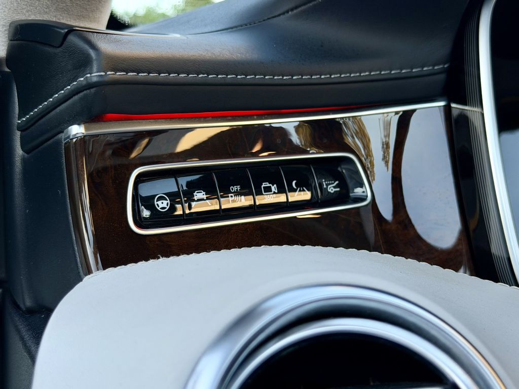 2017 Mercedes-Benz S-Class Image 38