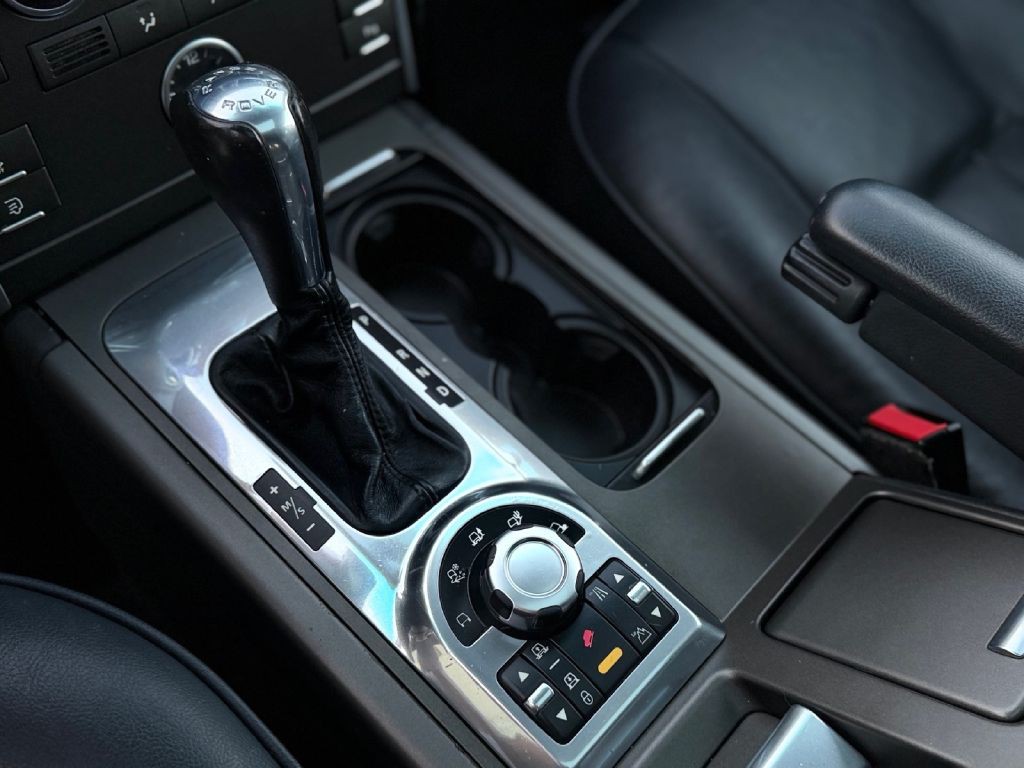 2012 Land Rover Range Rover Image 13