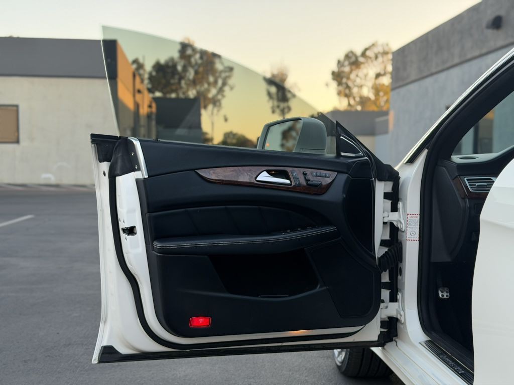 2014 Mercedes-Benz CLS-Class Image 13