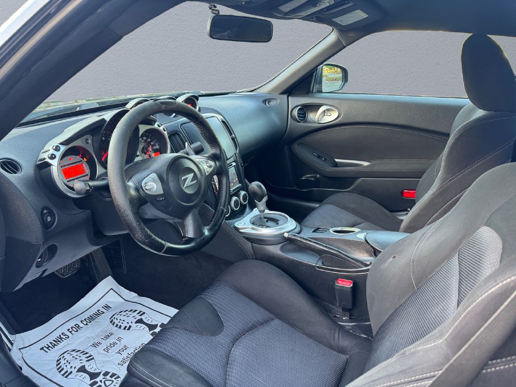 2010 Nissan 370Z Image 14