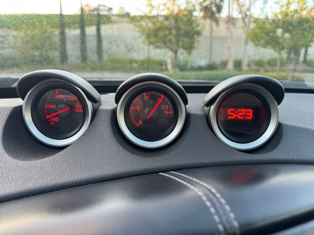 2010 Nissan 370Z Image 15