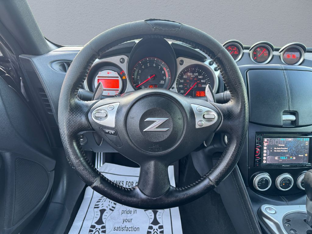 2010 Nissan 370Z Image 21