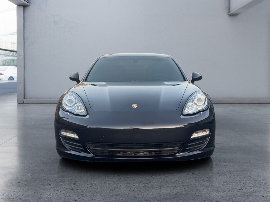 2012 Porsche Panamera Image 8