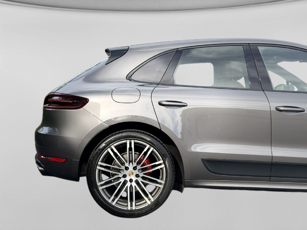2017 Porsche Macan Image 6