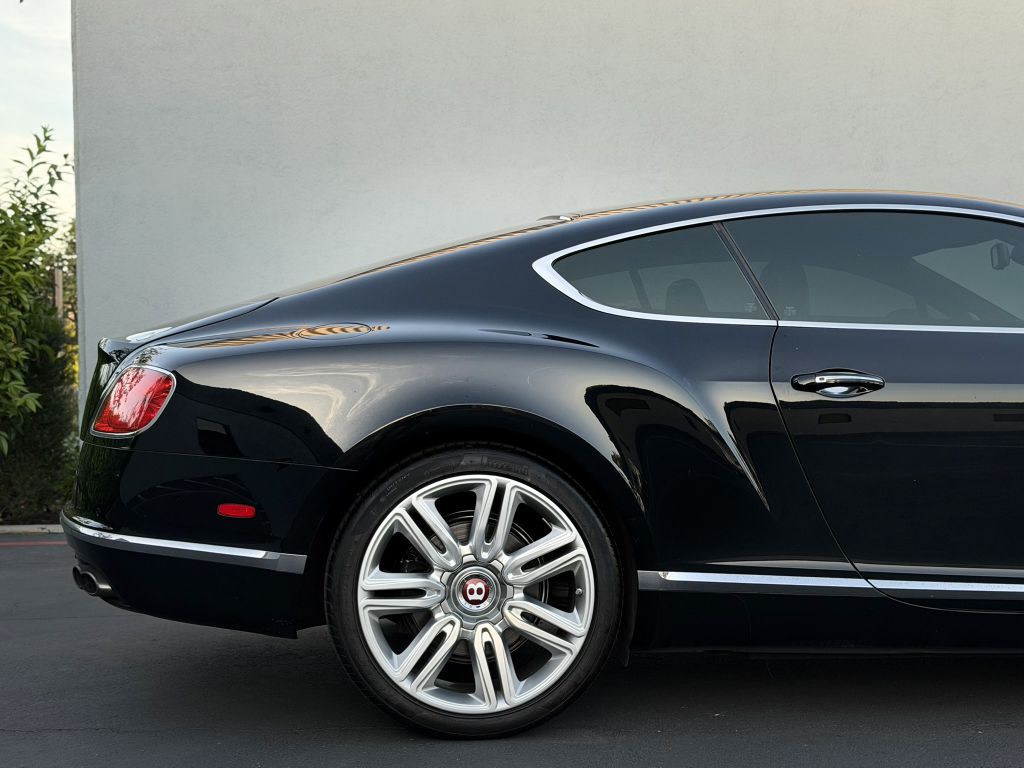 2017 Bentley Continental Image 6