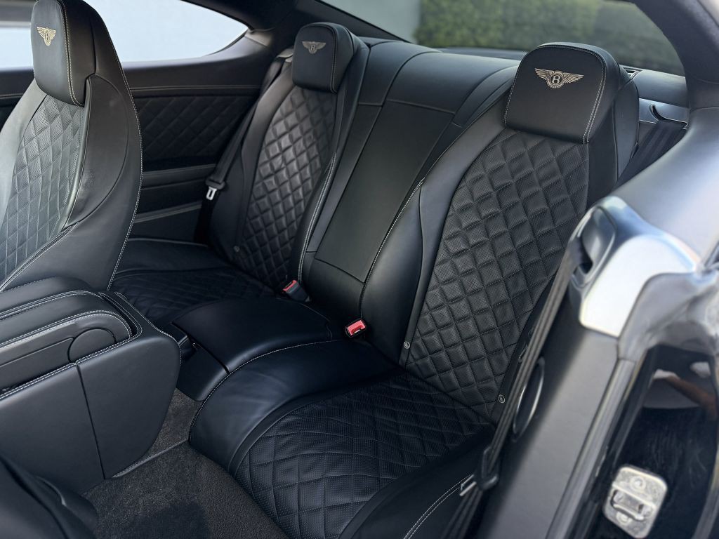 2017 Bentley Continental Image 16