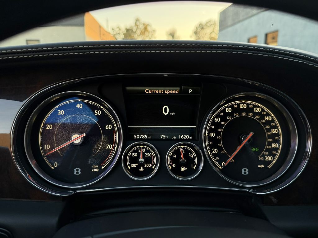 2017 Bentley Continental Image 23