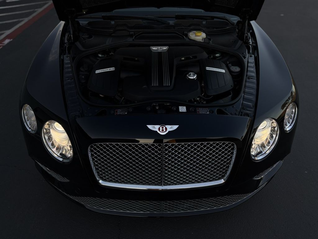 2017 Bentley Continental Image 25