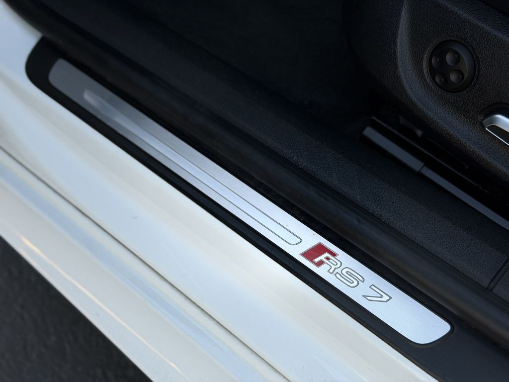 2017 Audi RS7 Image 15