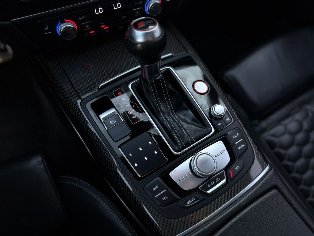 2017 Audi RS7 Image 28