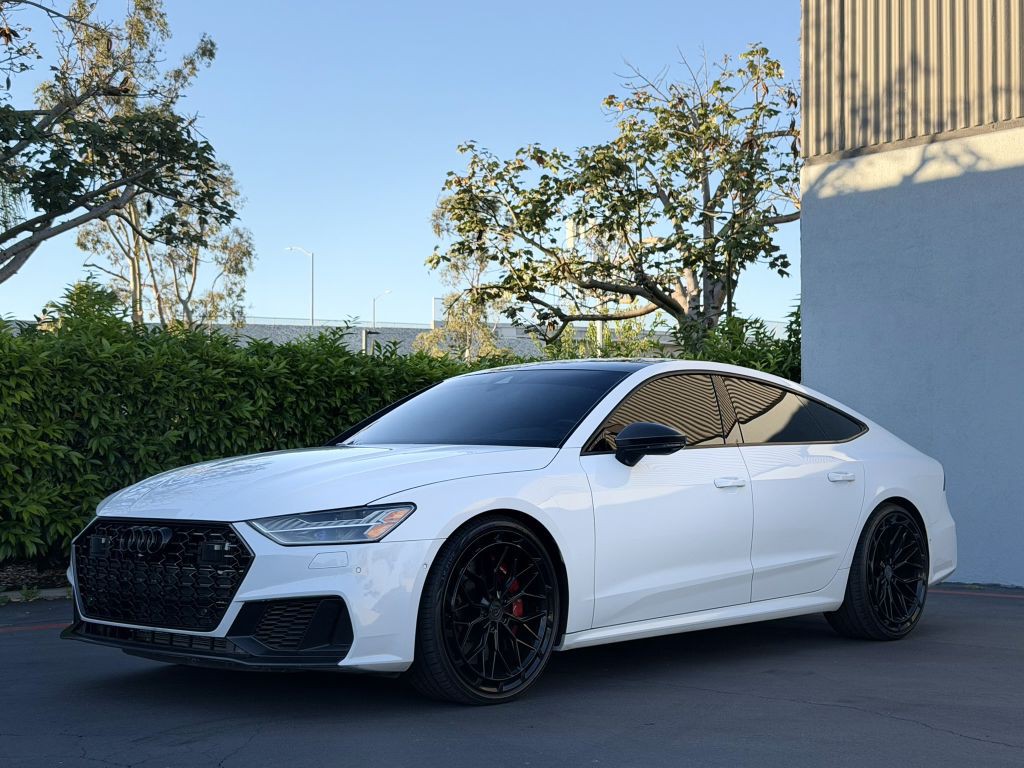 2021 Audi S7 Image 2