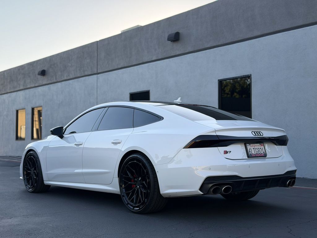 2021 Audi S7 Image 12