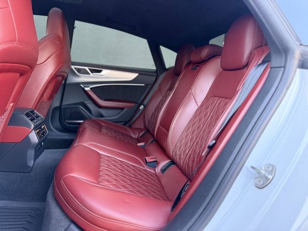 2021 Audi S7 Image 21