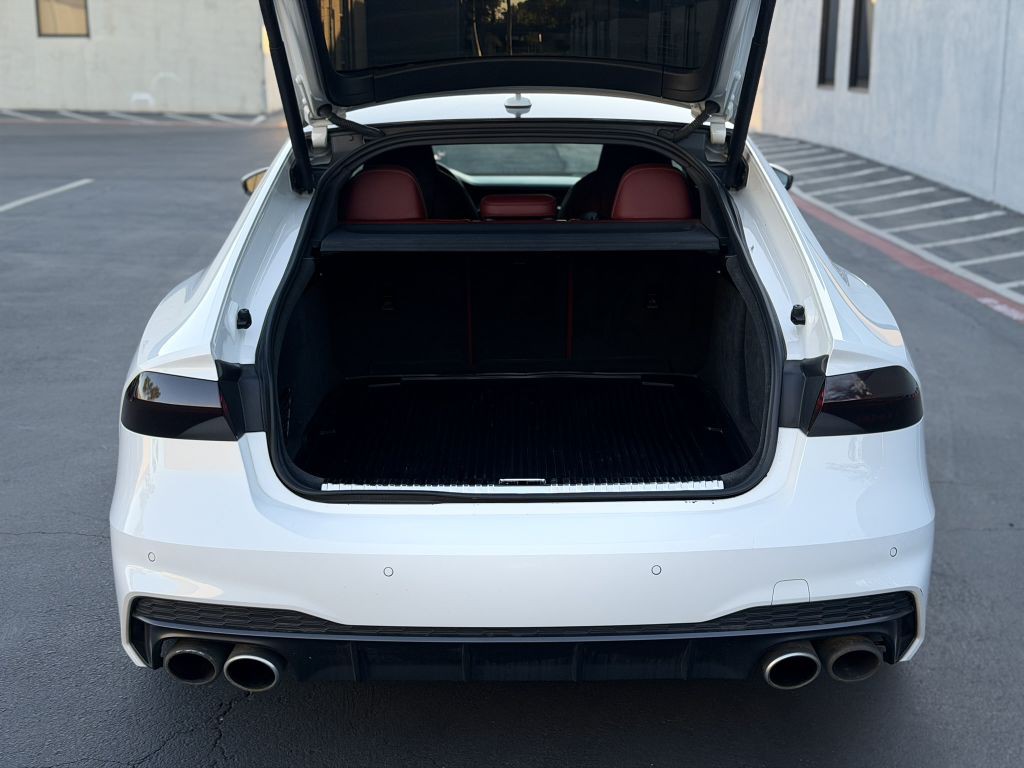 2021 Audi S7 Image 23