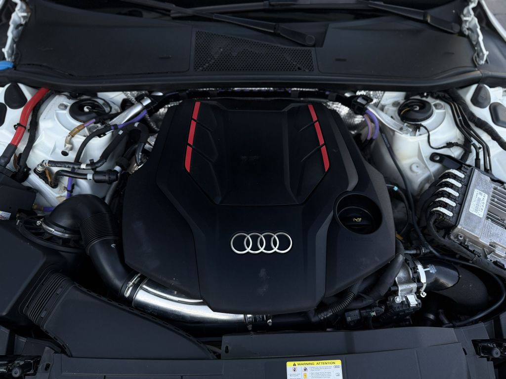 2021 Audi S7 Image 32