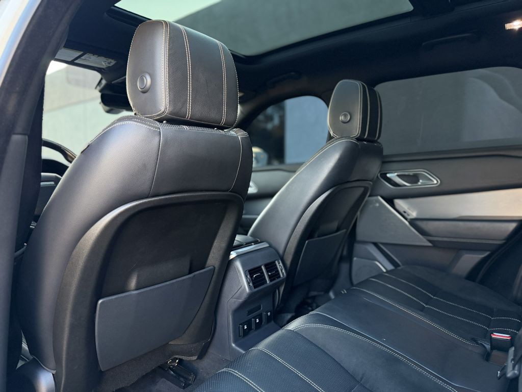 2018 Land Rover Range Rover Image 18