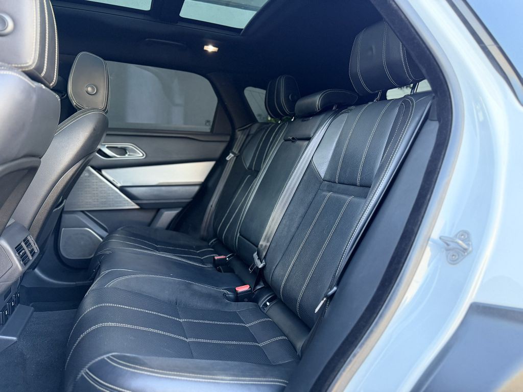 2018 Land Rover Range Rover Image 19