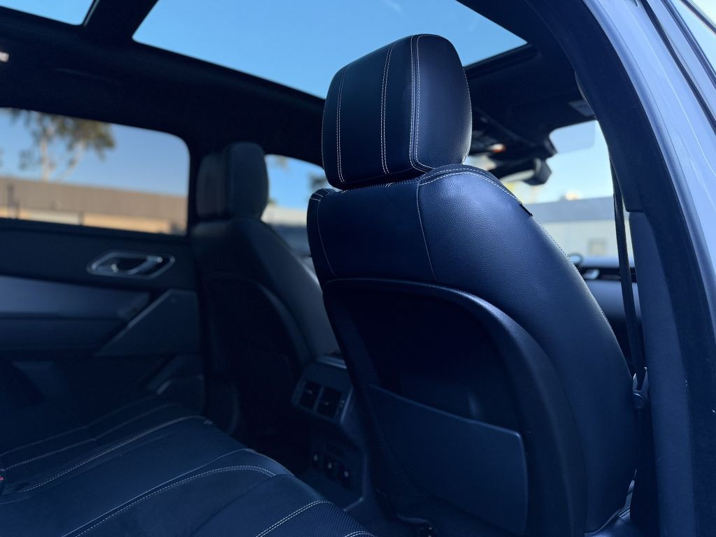 2018 Land Rover Range Rover Image 21