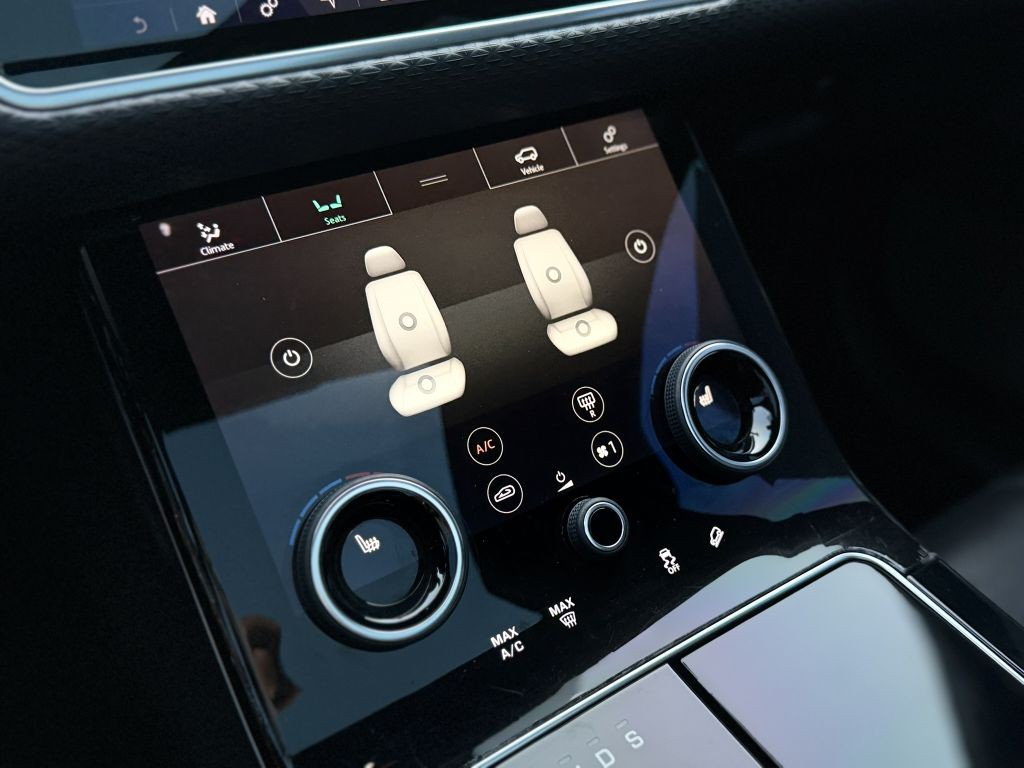 2018 Land Rover Range Rover Image 26