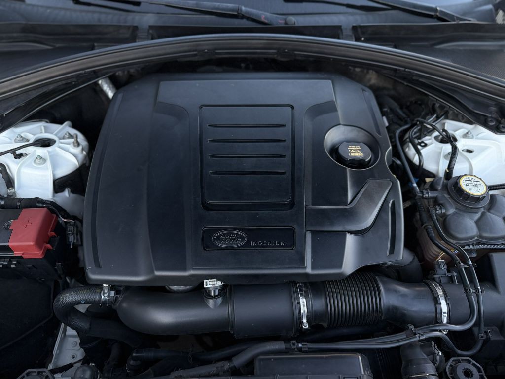 2018 Land Rover Range Rover Image 29