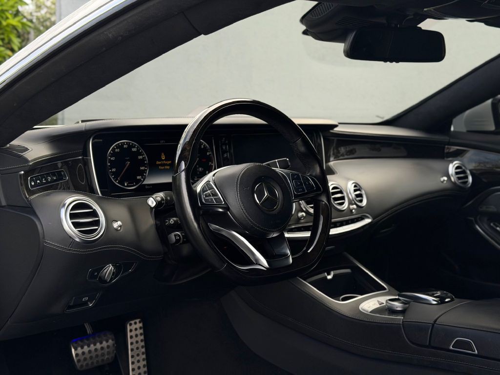 2016 Mercedes-Benz S-Class Image 12