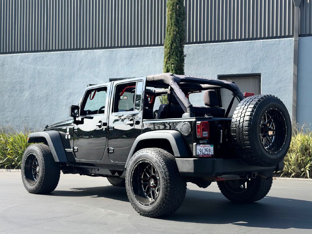 2017 Jeep Wrangler Unlimited Image 9