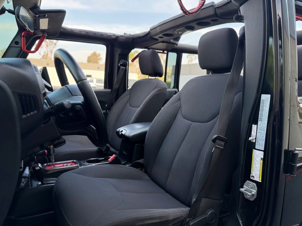 2017 Jeep Wrangler Unlimited Image 13