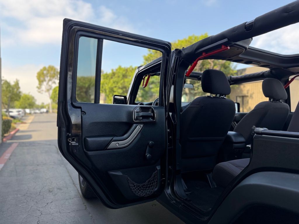 2017 Jeep Wrangler Unlimited Image 15