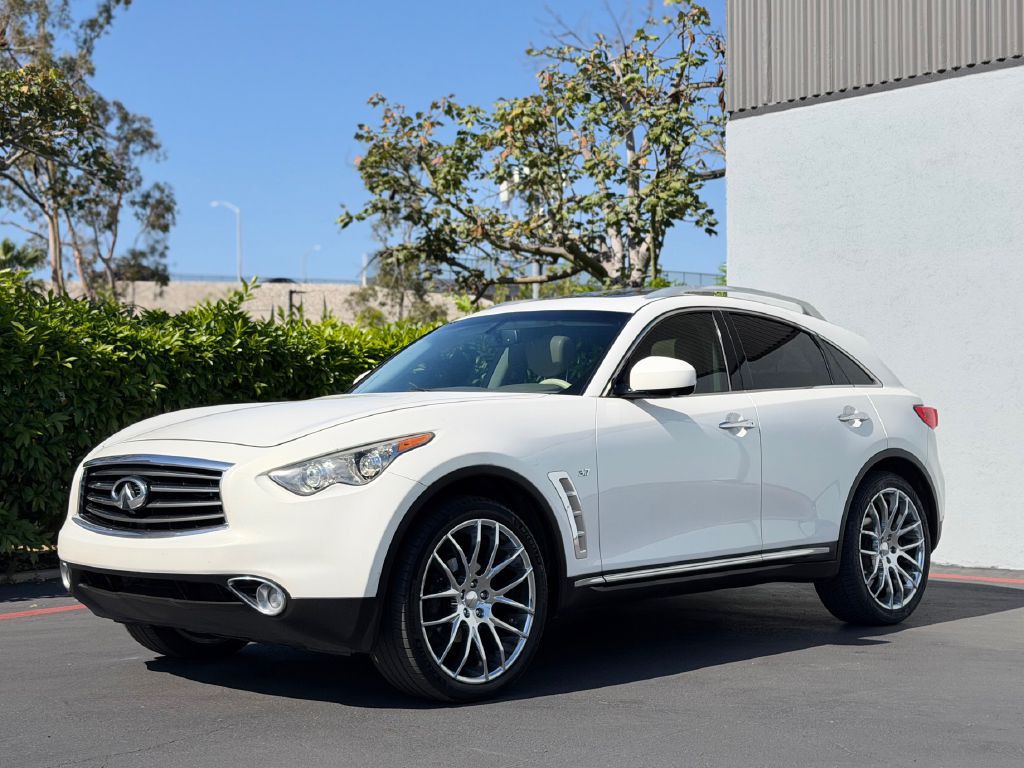 2014 INFINITI QX70 Image 3