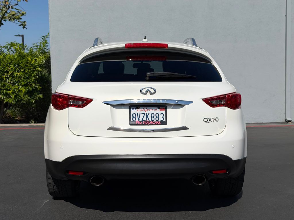 2014 INFINITI QX70 Image 7